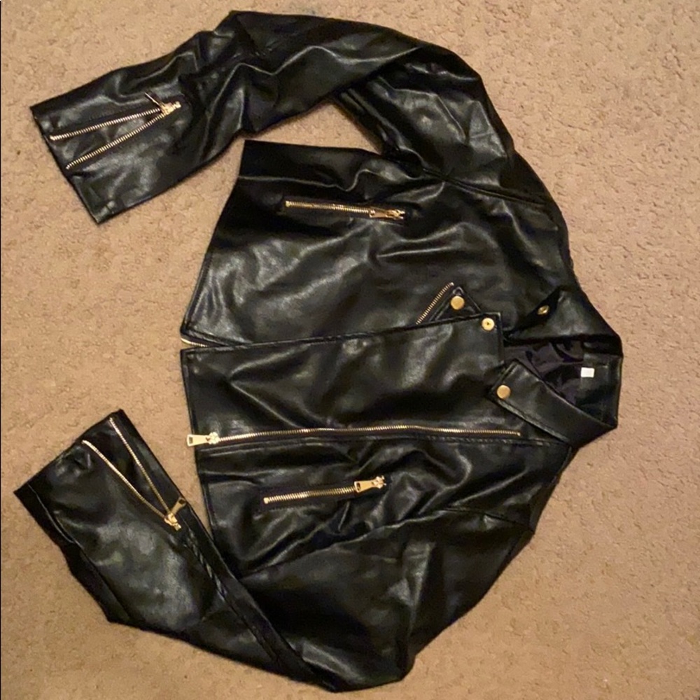 Shein Zip Up Lapel Collar Crop PU Moto Jacket